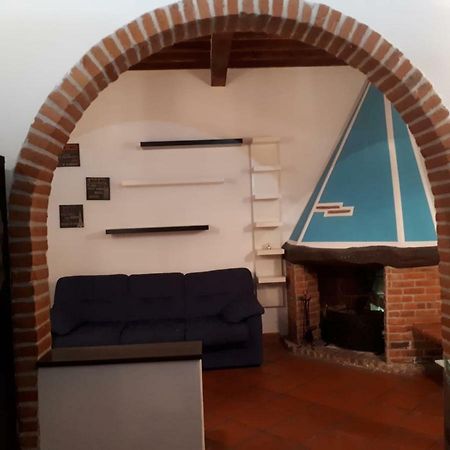 La Casina Di Stefy Apartment Livorno Ngoại thất bức ảnh