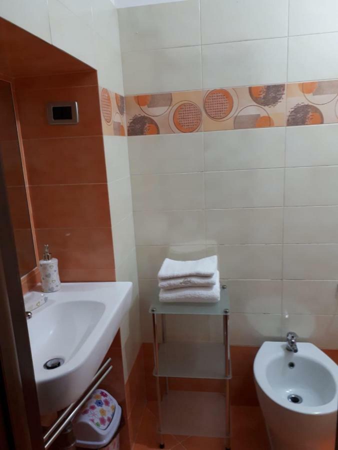La Casina Di Stefy Apartment Livorno Ngoại thất bức ảnh